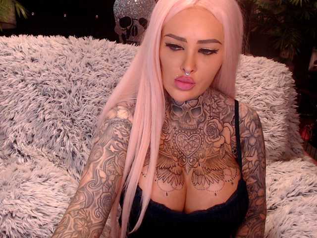 Photos MilaElaine Lets have fun! Private chat is always open!