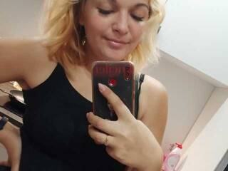 Erotic video chat MilayaZaFlow