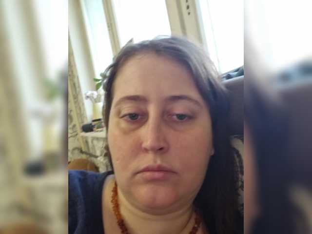 Lick a finger (15 tokens)
Show yourself fully (40 tokens)
Insert fingers deep into mouth (90 tokens)
Kiss (5 tokens)
Stroke feet (12 tokens)
Speak and answer ( 15 tokens-30 tokens)
PM (20 tokens)
Show tits ( 150 tokens)