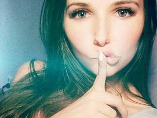 Erotic video chat Millayyaa