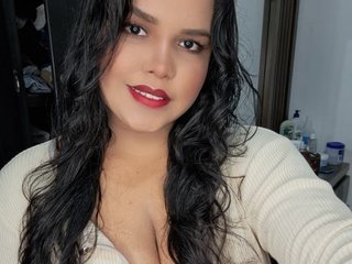 Erotic video chat Millysofia