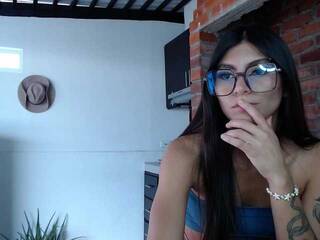 Erotic video chat millyxnicoll1