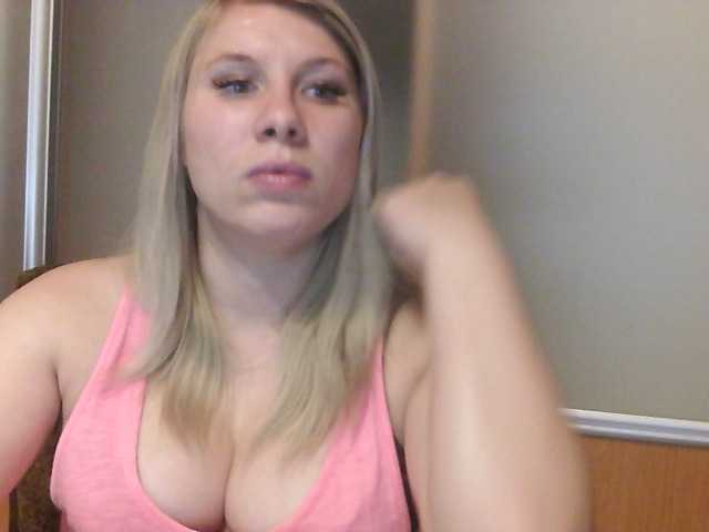 Broadcast screenshots mimiOLove