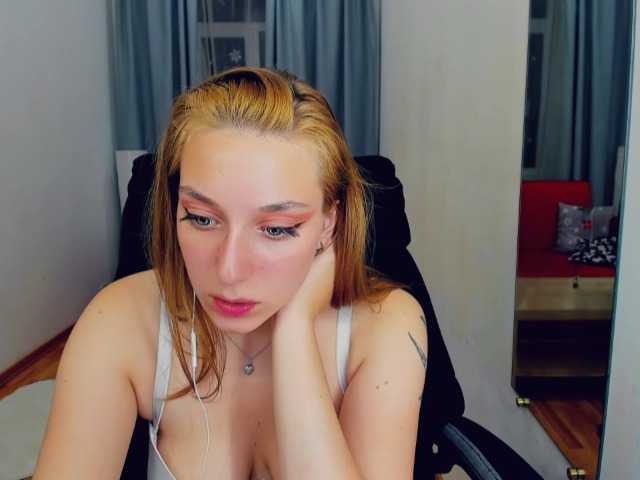 Broadcast screenshots MimiSummers