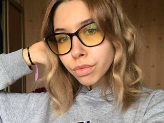 Erotic video chat MiraNero