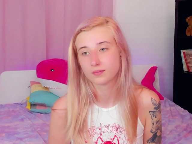 Broadcast screenshots BeverlySexy