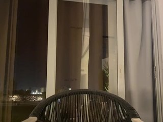 Erotic video chat Liana-fit8