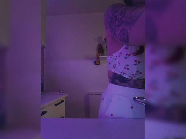 Broadcast screenshots miss-l0ve