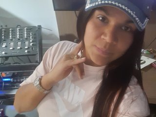 Erotic video chat MissDevorah