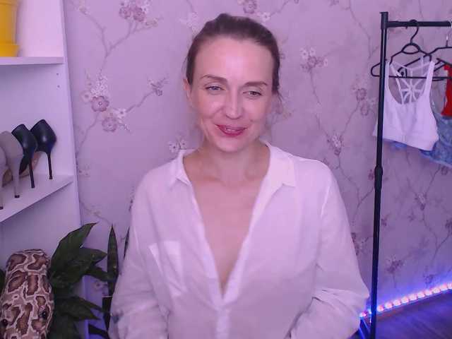 Broadcast screenshots MissEvaa