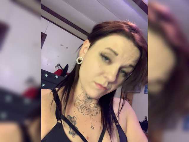 Broadcast screenshots Missmeyet