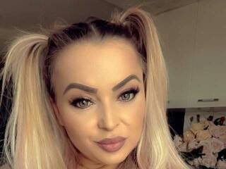 Erotic video chat MissRebekaa