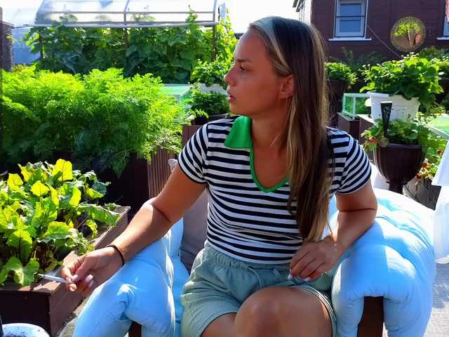 Broadcast screenshots misss-vikki