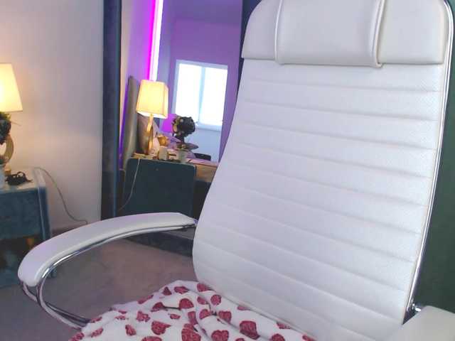 Broadcast screenshots MoannaKlay