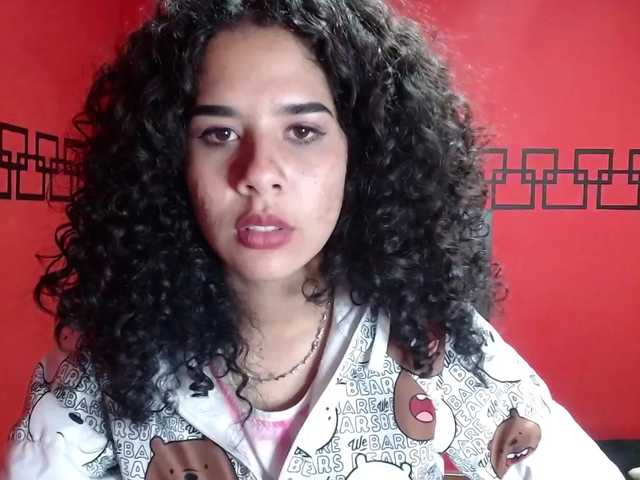 Broadcast screenshots MoansMia