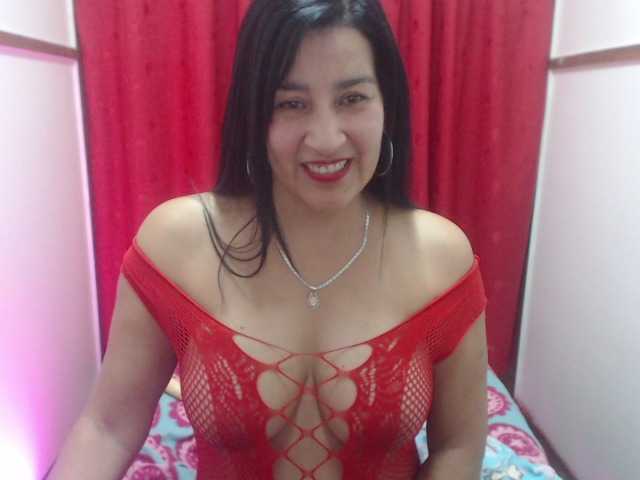 Broadcast screenshots MOLLY-KATE