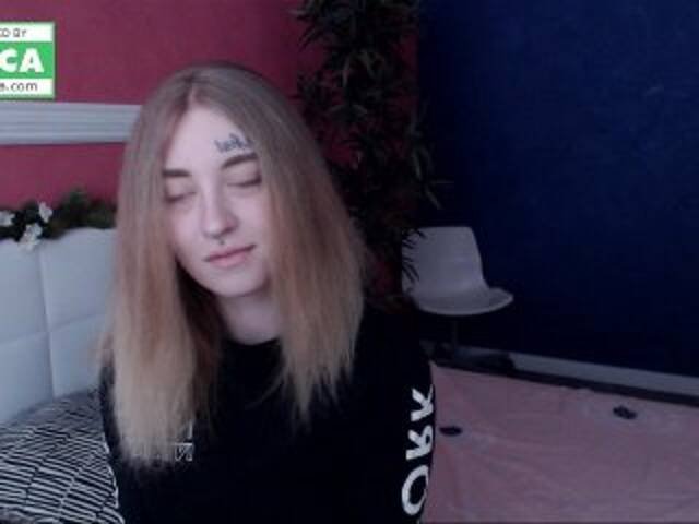 Broadcast screenshots mollyevans