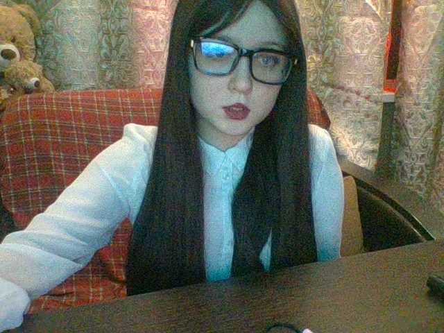 Broadcast screenshots MollyFranchi