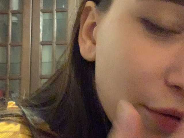 Broadcast screenshots MollyLeee