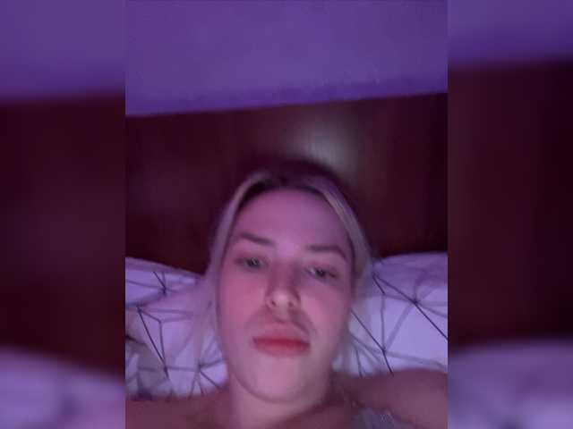 Broadcast screenshots Kris_molly