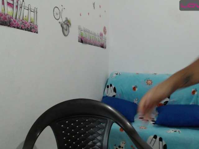 Broadcast screenshots monica-squirt