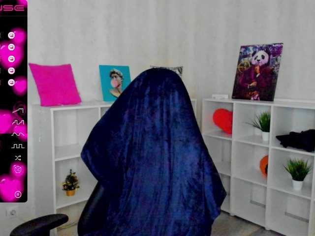 Photos MonicaGucci Hi, I'm Monica!! Lovence from 2 tokens, only full private.❤️ [none] Lovence levels 2102051100201 favorite vibration 55 and 100