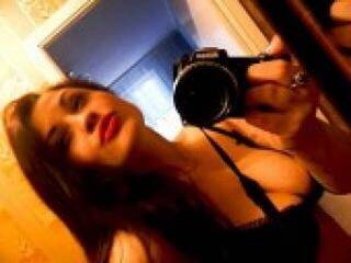 Erotic video chat monika911