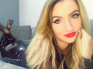 Erotic video chat monikanylon