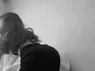 Erotic video chat MoonMarie