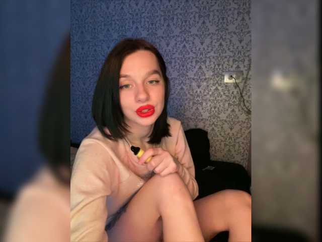 Broadcast screenshots _Polly_