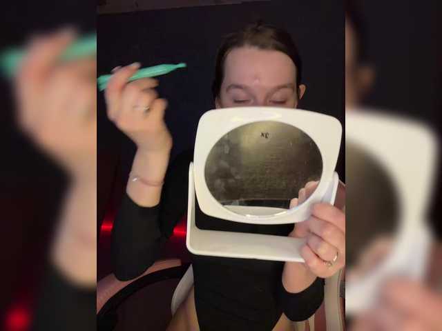 Broadcast screenshots _Polly_