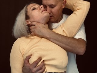 Erotic video chat MrMrsRight