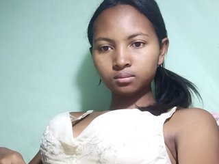 Erotic video chat Murielle-1