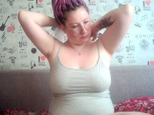 Broadcast screenshots karina303