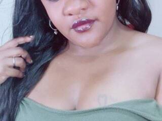 Erotic video chat NahomiWillis