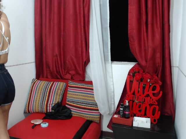 Broadcast screenshots NAHOMYWILL