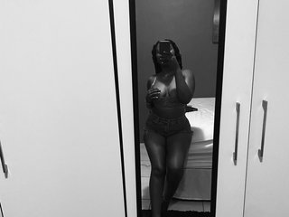 Erotic video chat Brownkitty