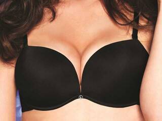 Erotic video chat NAniston