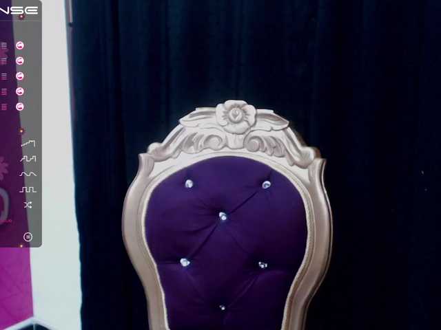 Broadcast screenshots naomi-mooree