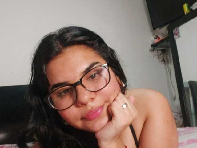 Broadcast screenshots NaomyFox