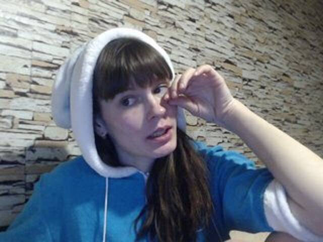 Broadcast screenshots -____---___