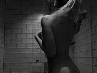 Erotic video chat Natallie