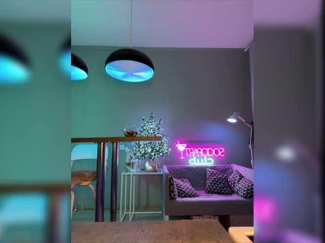 Broadcast screenshots Nataliecroys