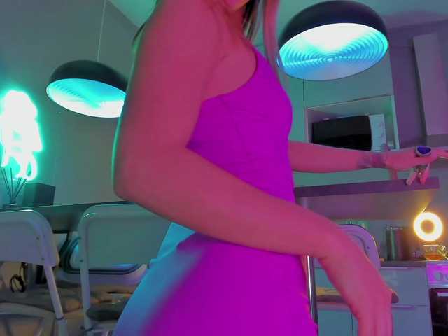 Broadcast screenshots Nataliecroys