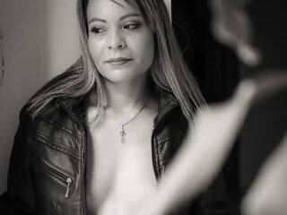 Erotic video chat NatalieRoss