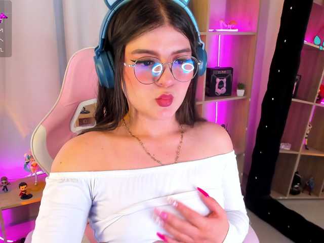 Broadcast screenshots bellaestrada