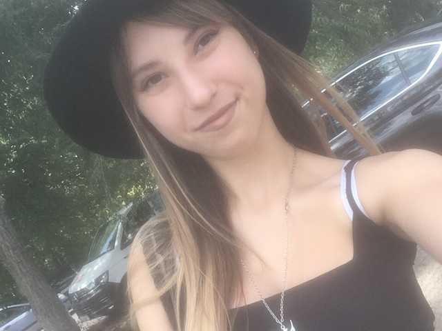 Photo of the profile naughtydanii1