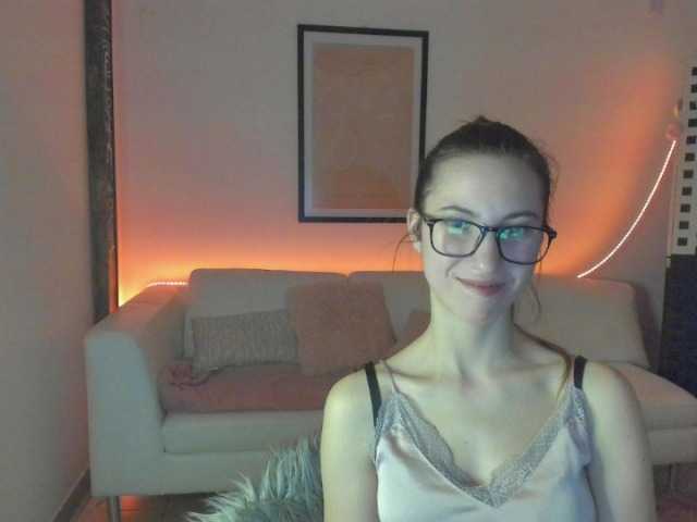 Broadcast screenshots naughtydanii1