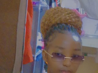 Erotic video chat Flirty_cole