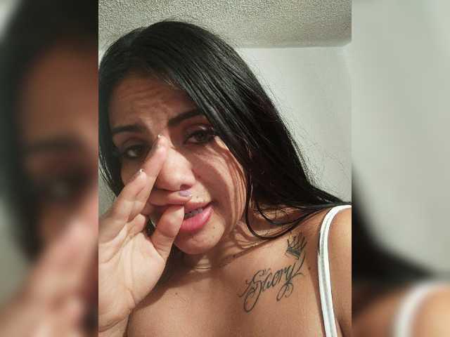 Broadcast screenshots Nayaqueen